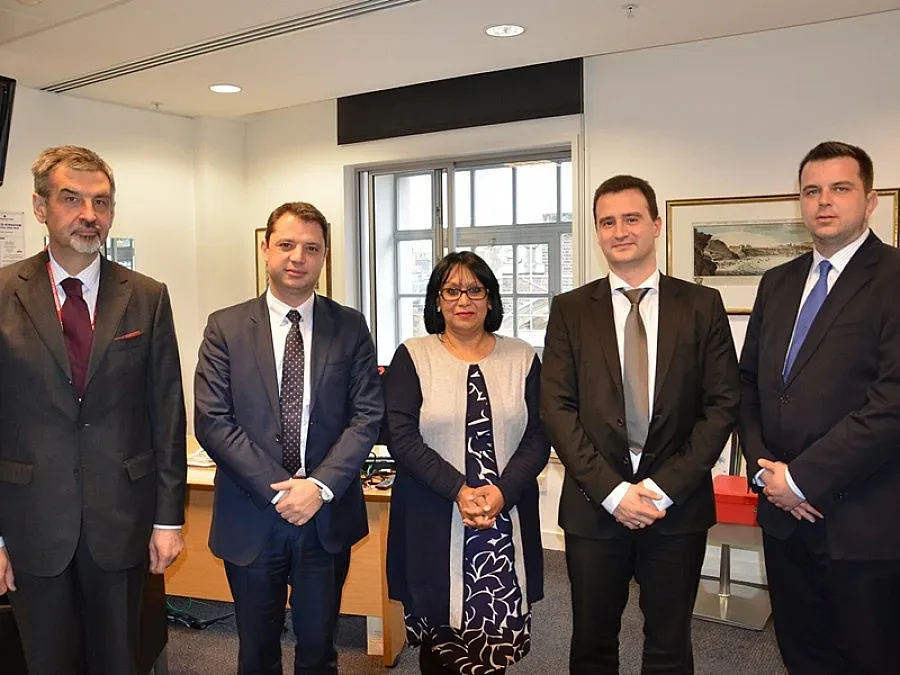 "Шел" и "Бритиш петролиум" ще търсят нефт в Черно море