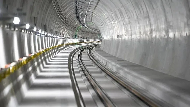 Изграждат най-дългият подводен тунел в света. Скъсява времето за пътуване