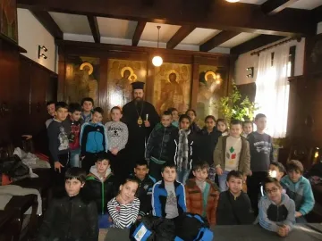 Владика говори за прошката пред ученици