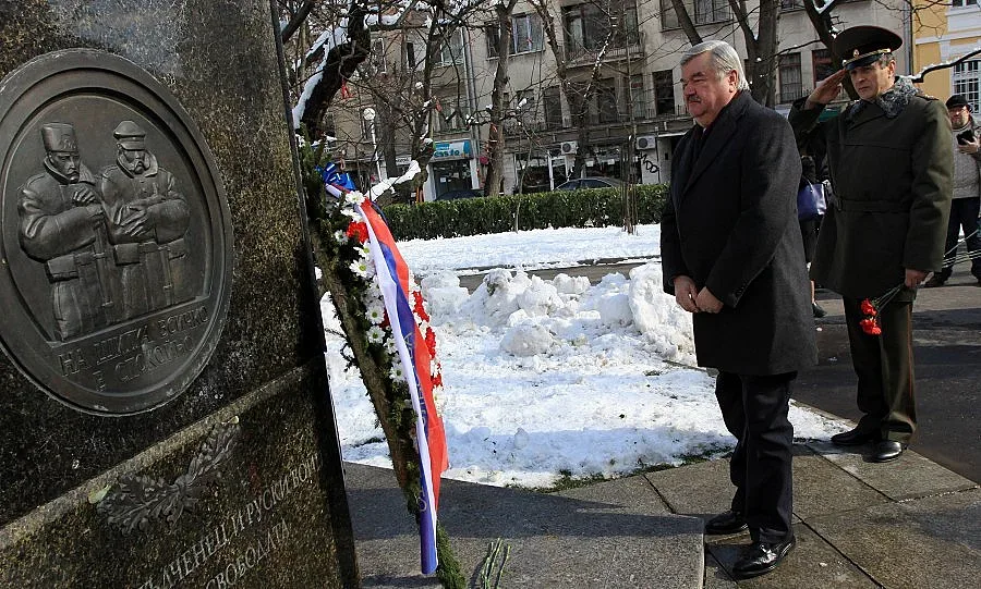 Исаков: Народите ни са свързани