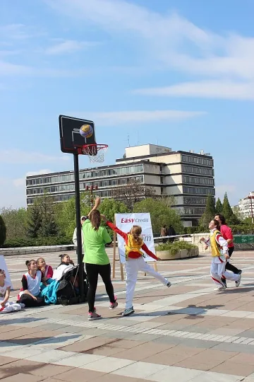 Над 1500 ученици спортуват в Благоевград