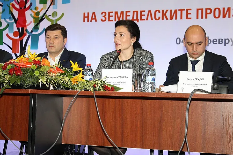 Край на помощите за ниви без наем и рента (ОБЗОР)