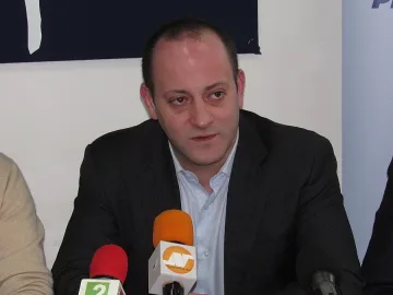 Кънев: Упорството на Искров е много вредно за България