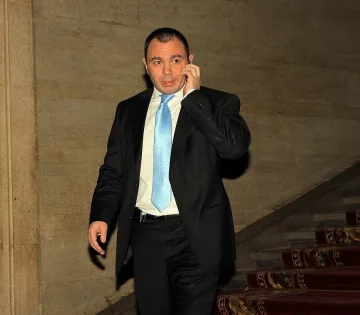 Лазаров: Ако някой има данни за подслушване, да ги предаде на МВР