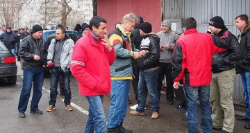 Болен сириец заплаши фелдшерка с пистолет