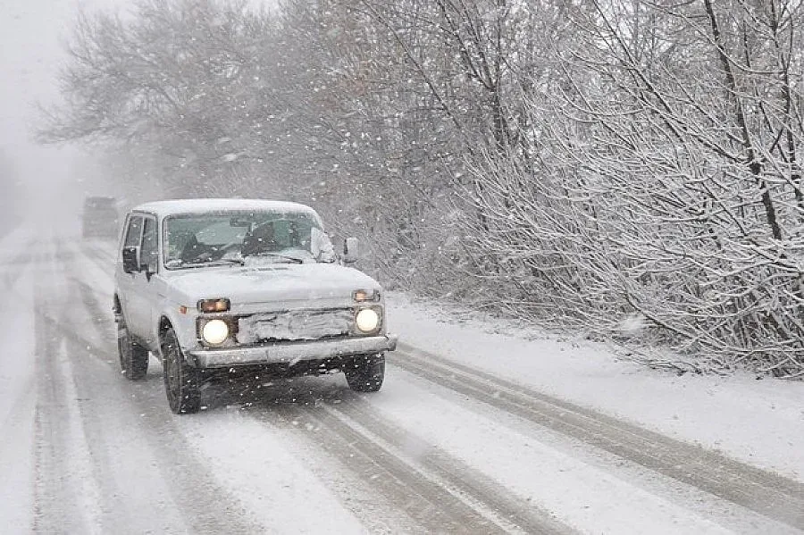 Опасност от падащи камъни по пътищата в Смолянско
