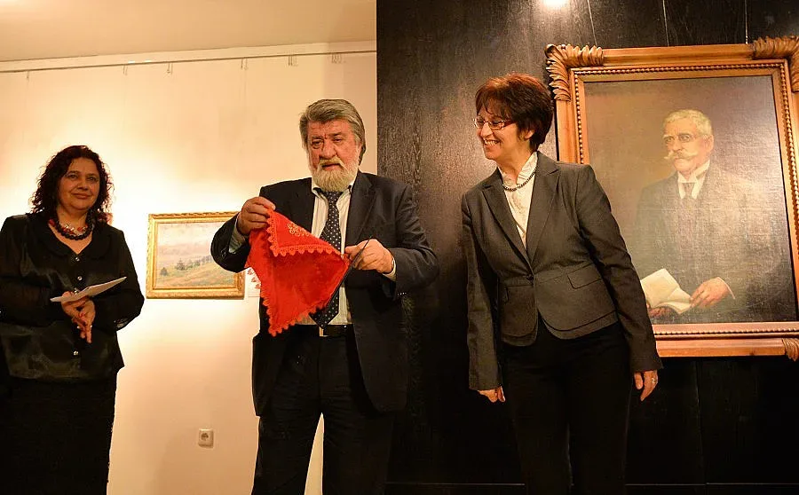 Вежди: Борисов е патрон на изложбата в Лувъра