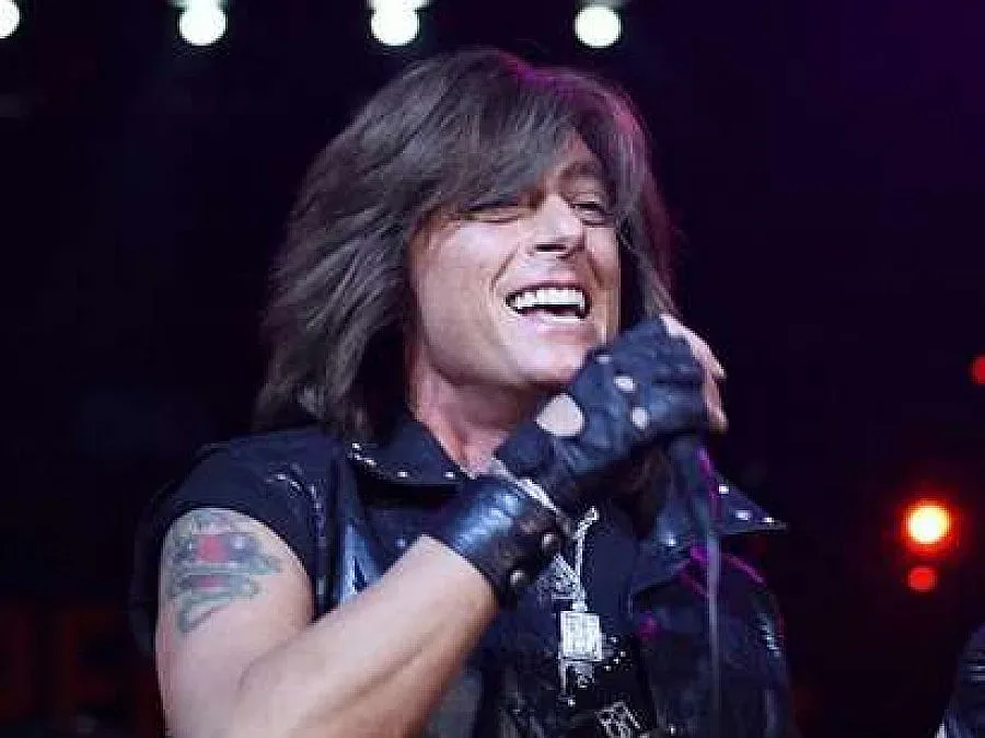 Джо Лин Търнър в дует със Славин