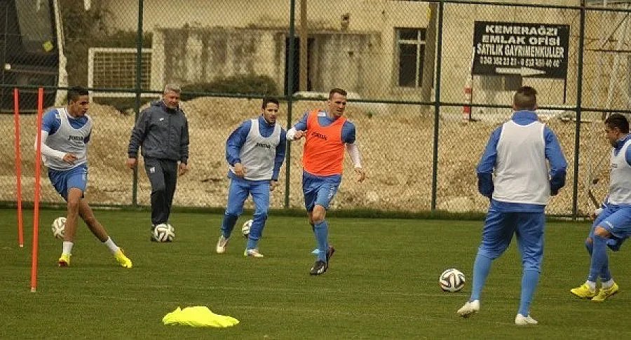 Титулярите на "Левски" за мача с Лех Познан