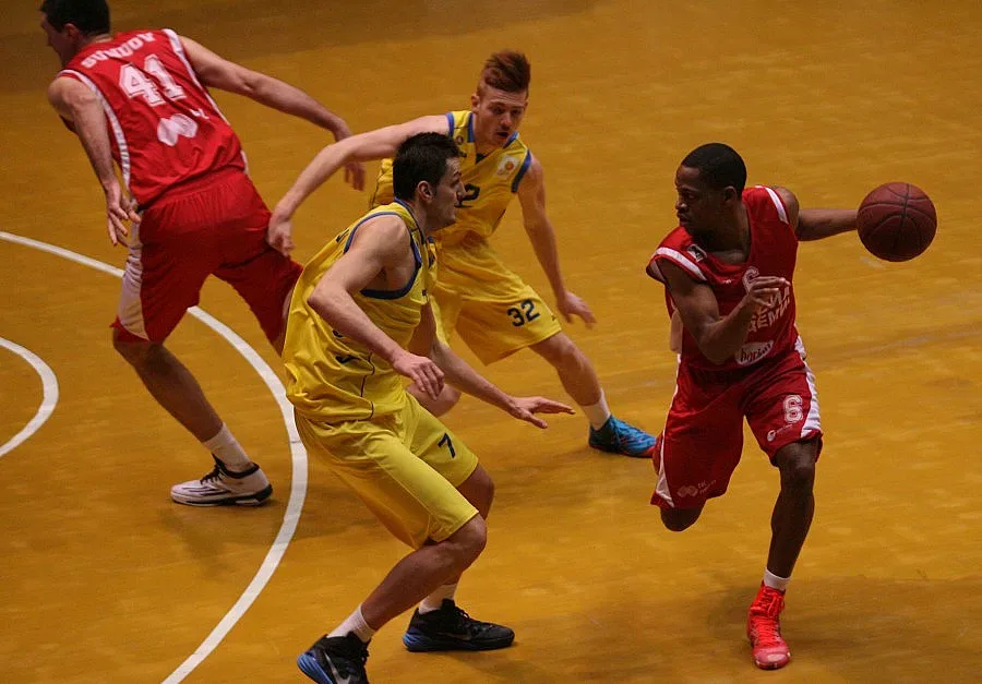 37-годишен ще спасява "Левски"