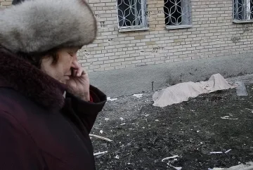 Снаряд уби петима в болница в Донецк