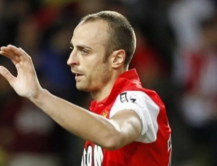 Бербатов в групата за полуфинала срещу Бастия