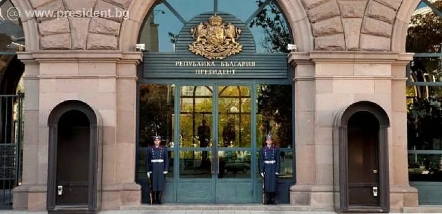 Президентът подписа указа за Лозан Панов 