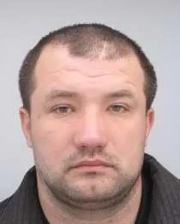 МВР издирва Роди черния и Чубака 