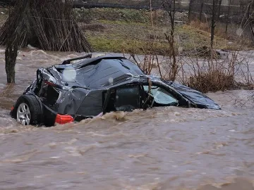 Търсят в "Цанков камък" Маргарита и Захари