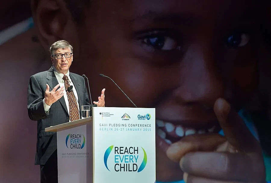 Бил Гейтс обеща край на бедността през 2030 г.