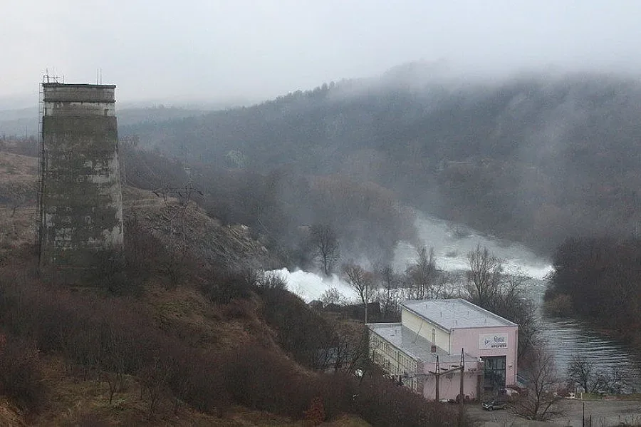 Спряха изпускането на язовир Жребчево