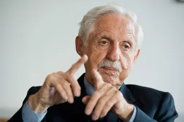 Отиде си бащата на хапчето антибебе