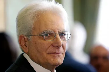 Италия с президент от четвърти опит