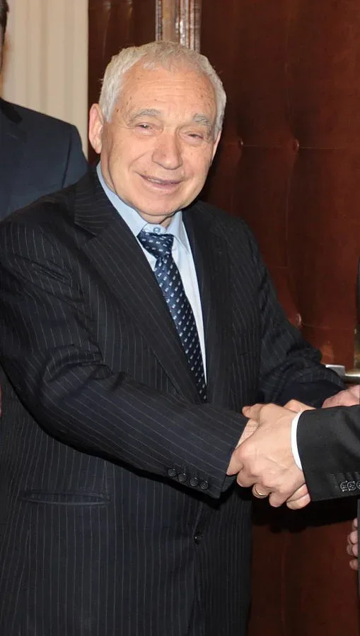 Откриват съболезнователна книга за Желю Желев