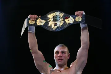 Иранец взе първата световна титла на АИБА