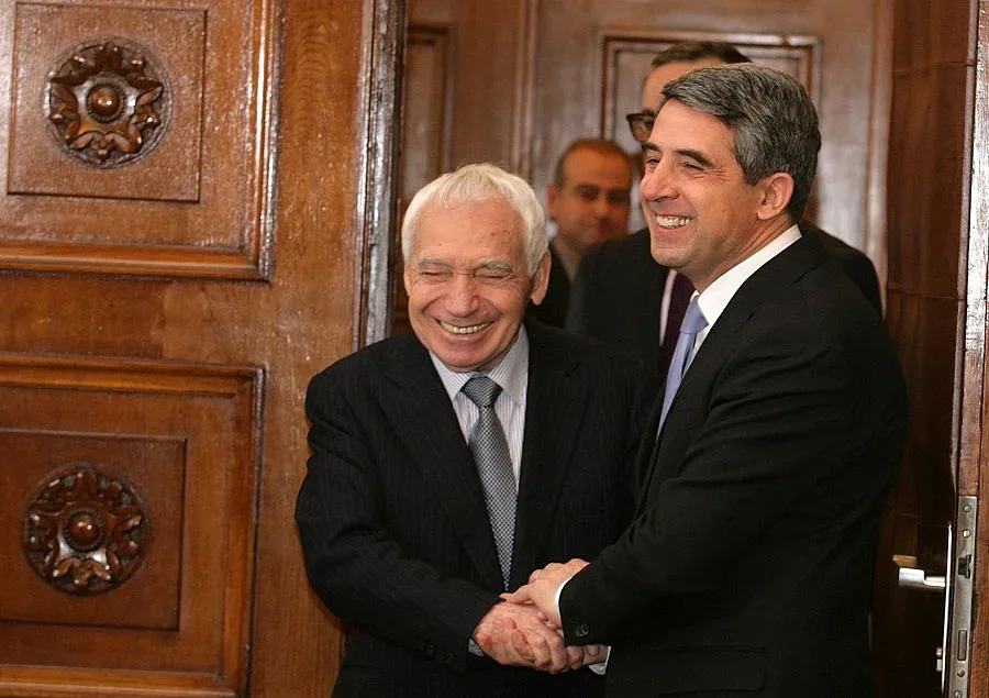 Президентът Плевнелиев: Помним д-р Желев с несломимия му и борбен дух