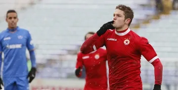 Серджиу Буш премина в Шефийлд Уензди