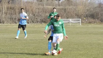 Берое извъртя реми с казахи