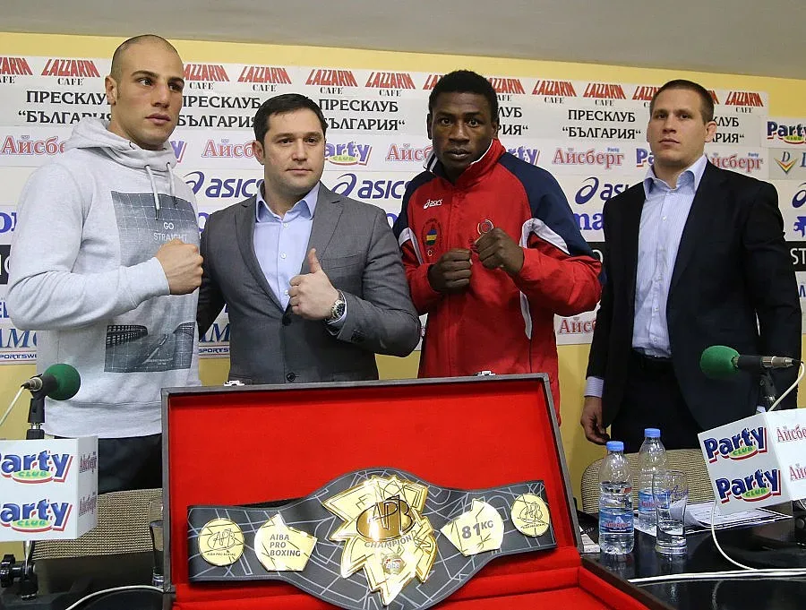 Уникален пояс за шампиона в София