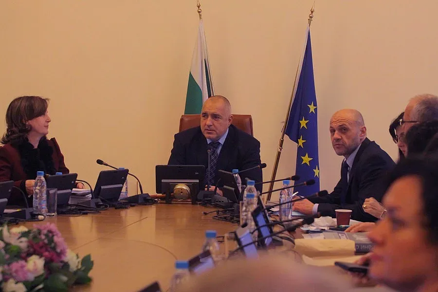 Бойко иска 15 млн. глоби за ЕРП-тата