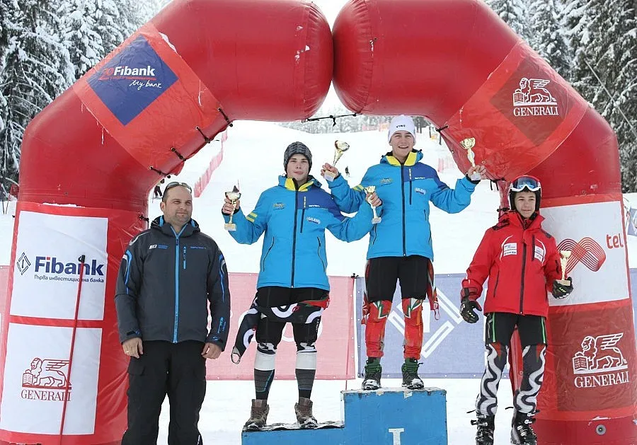 Мавриков и Крумова спечелиха и слалома за купа "Капи"