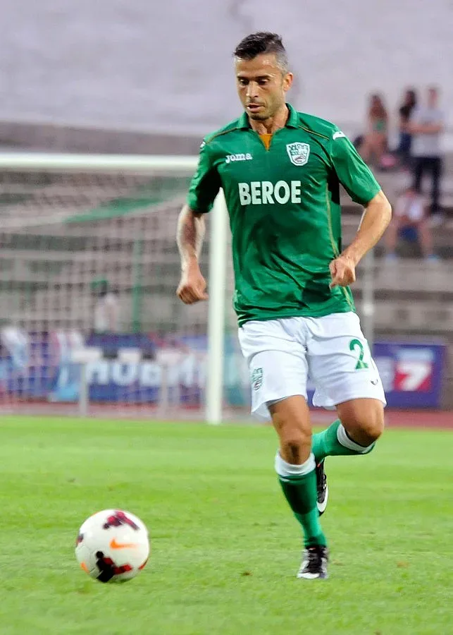 Веско Пенев преподписа с "Берое"