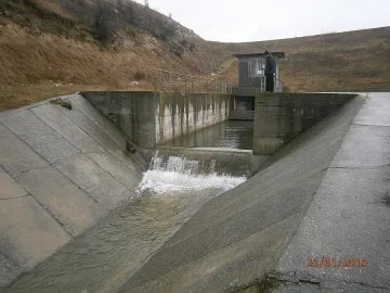 Контролирано изпускат най-големия язовир в Добричко