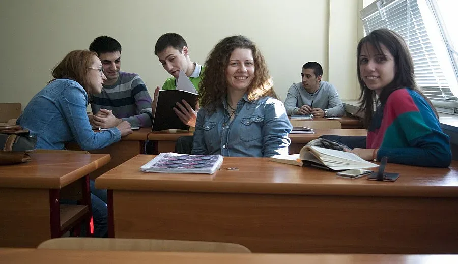 Абитуриенти на опашка за Висше училище по агробизнес