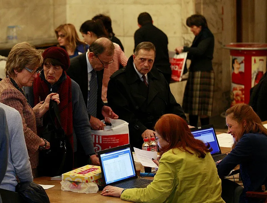 Юристи помагат на болни колеги