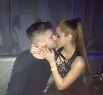 Аръков заби волна пеперуда 