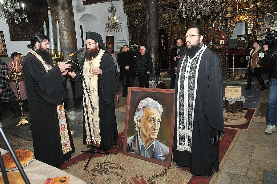 В Берковица отслужиха панахида за Йордан Радичков