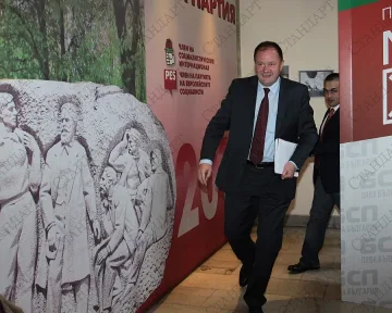 Изключват 2 пъти от БСП заради АБВ