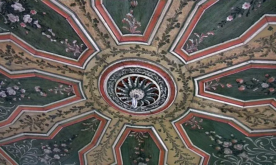 Позлатиха къща под тепетата