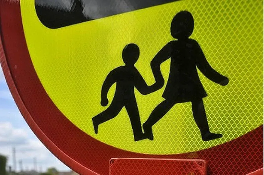 Пенсионер блъсна дете и избяга