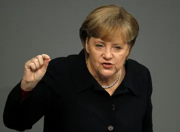 Меркел подкрепи членството на Гърция в еврозоната