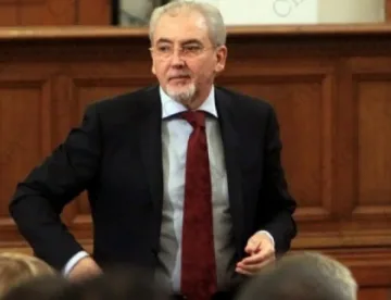 Местан се обръща към Страсбург за санкциите след агитация на майчин език