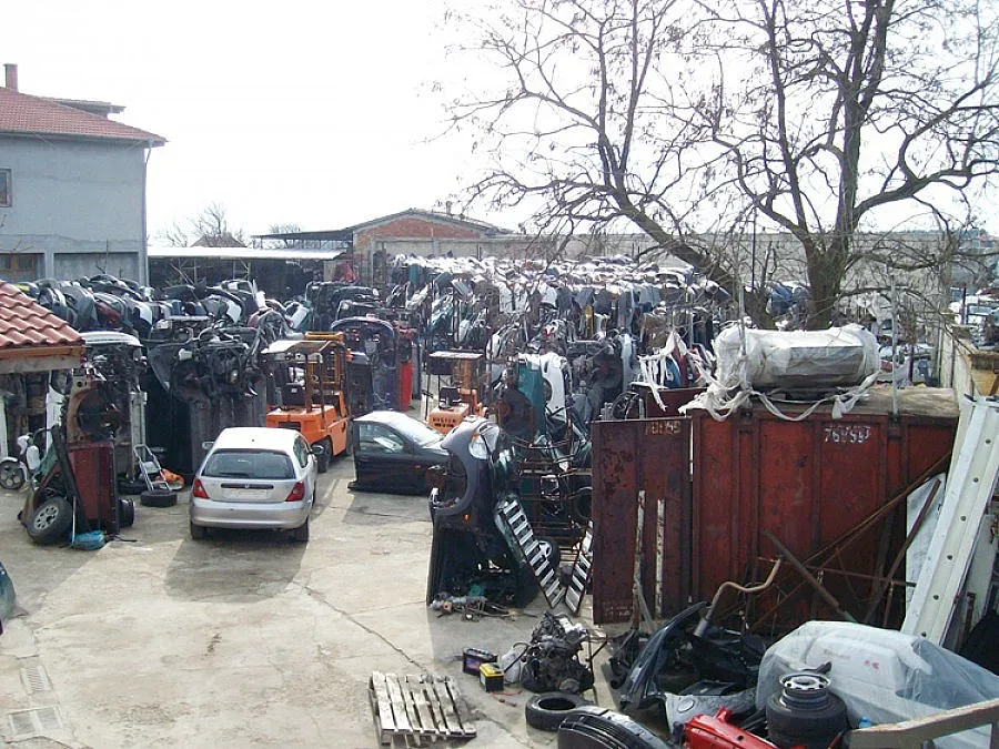 Крадат S-класа за две минути