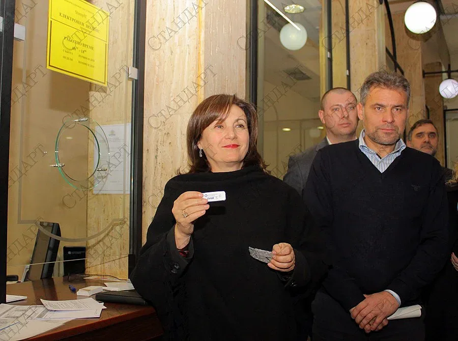 Е-подпис само срещу 12 лева