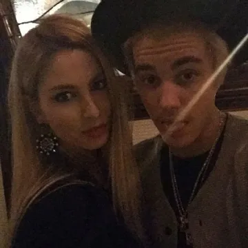 Бийбър ухажва BG красавица