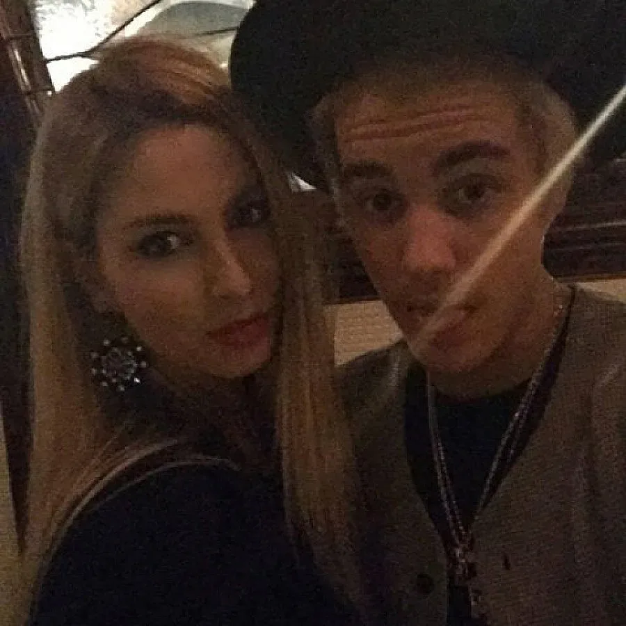 Бийбър ухажва BG красавица