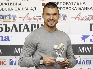 Треньор даде Божинов за пример