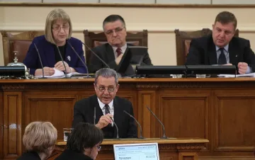 Сметната палата става с петчленен състав, избира го НС