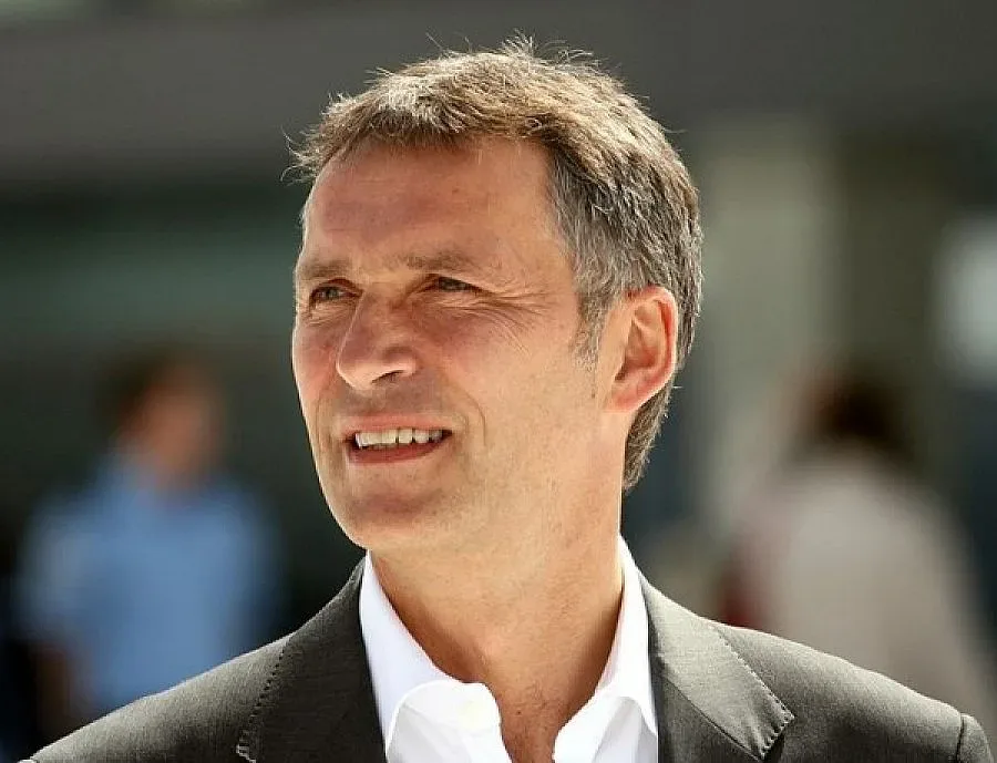 Дипломат №1 на НАТО идва у нас