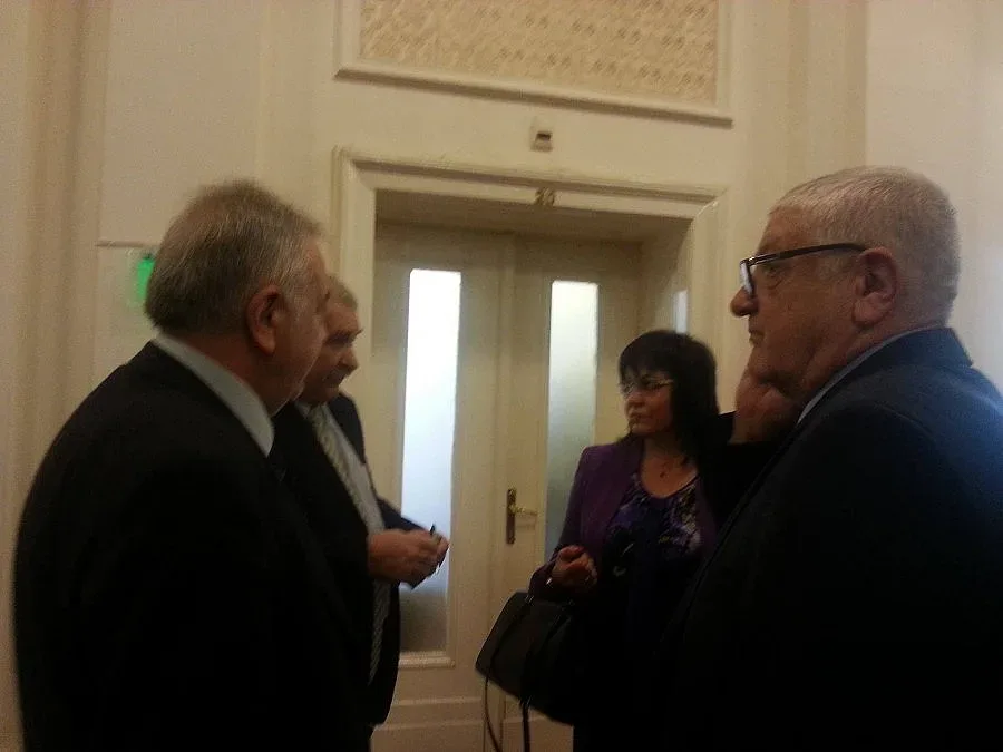 БСП се цепи заради АБВ